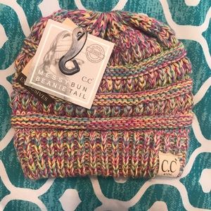 Messy bun/ponytail beanie